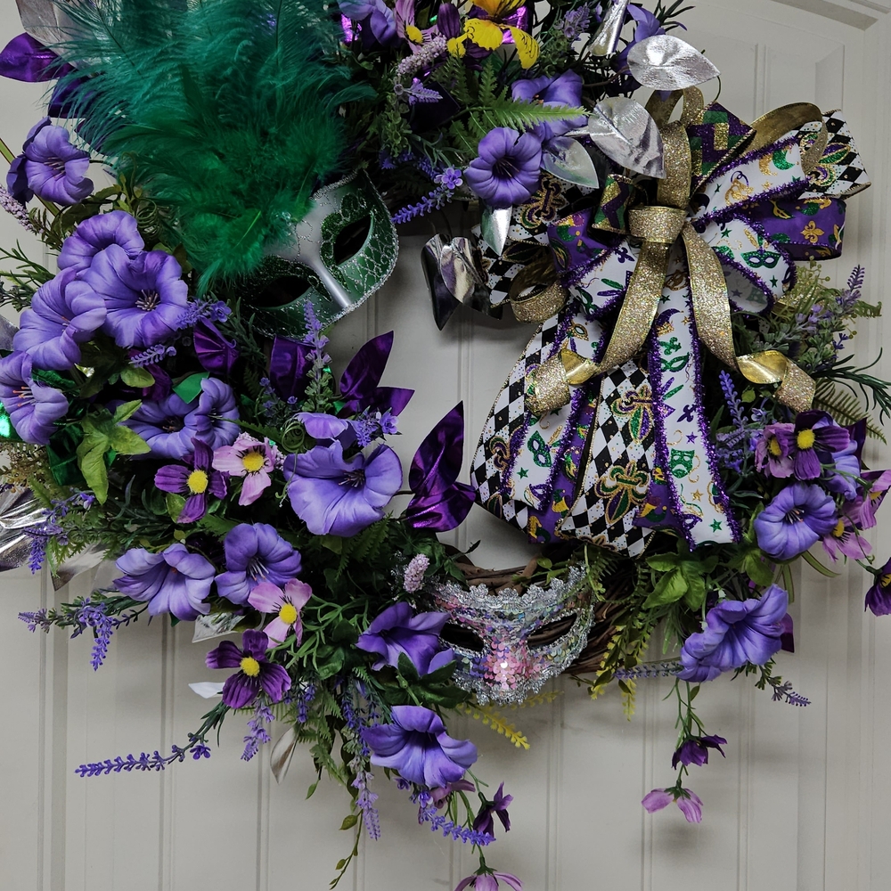 Festive Mardi Gras Wreath with Purple and Green Accents